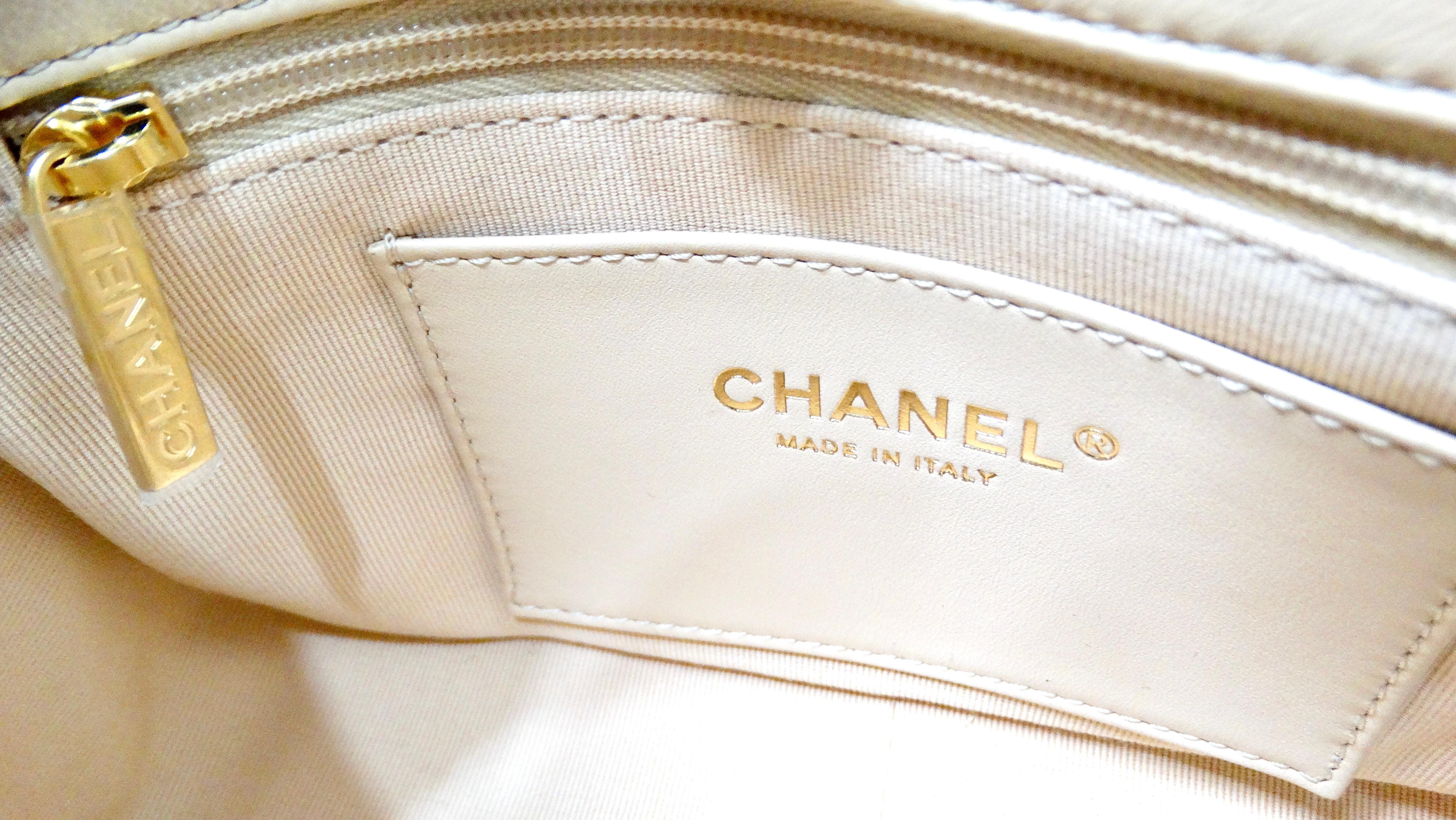 Chanel Beige Gestepptes Lammfell Interlocking CC Kette Klappe Tasche 2024 im Angebot 10