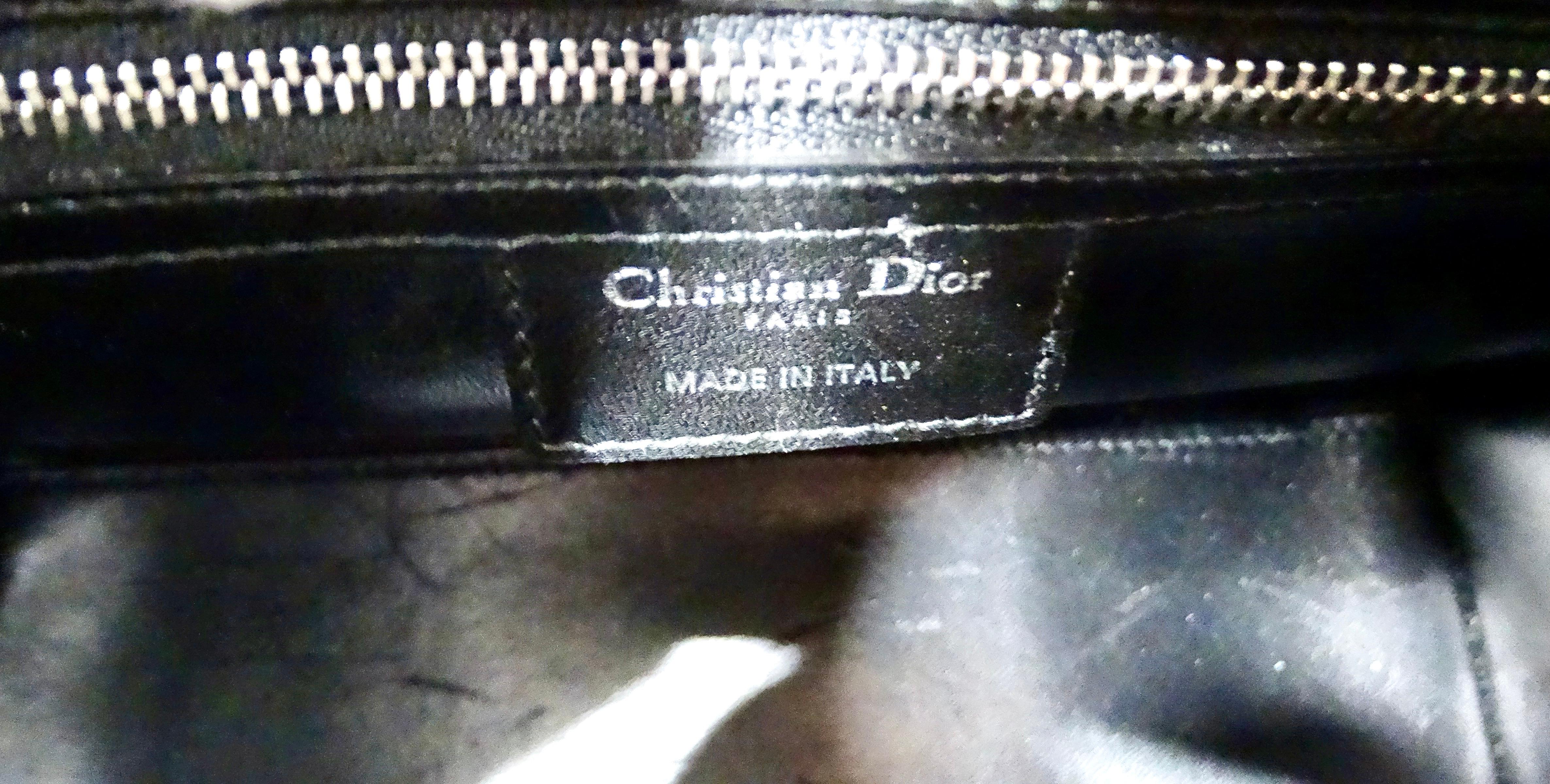 Christian Dior Sac à main Lady Dior en cuir de veau noir brodé de fleurs circa 2015. en vente 7