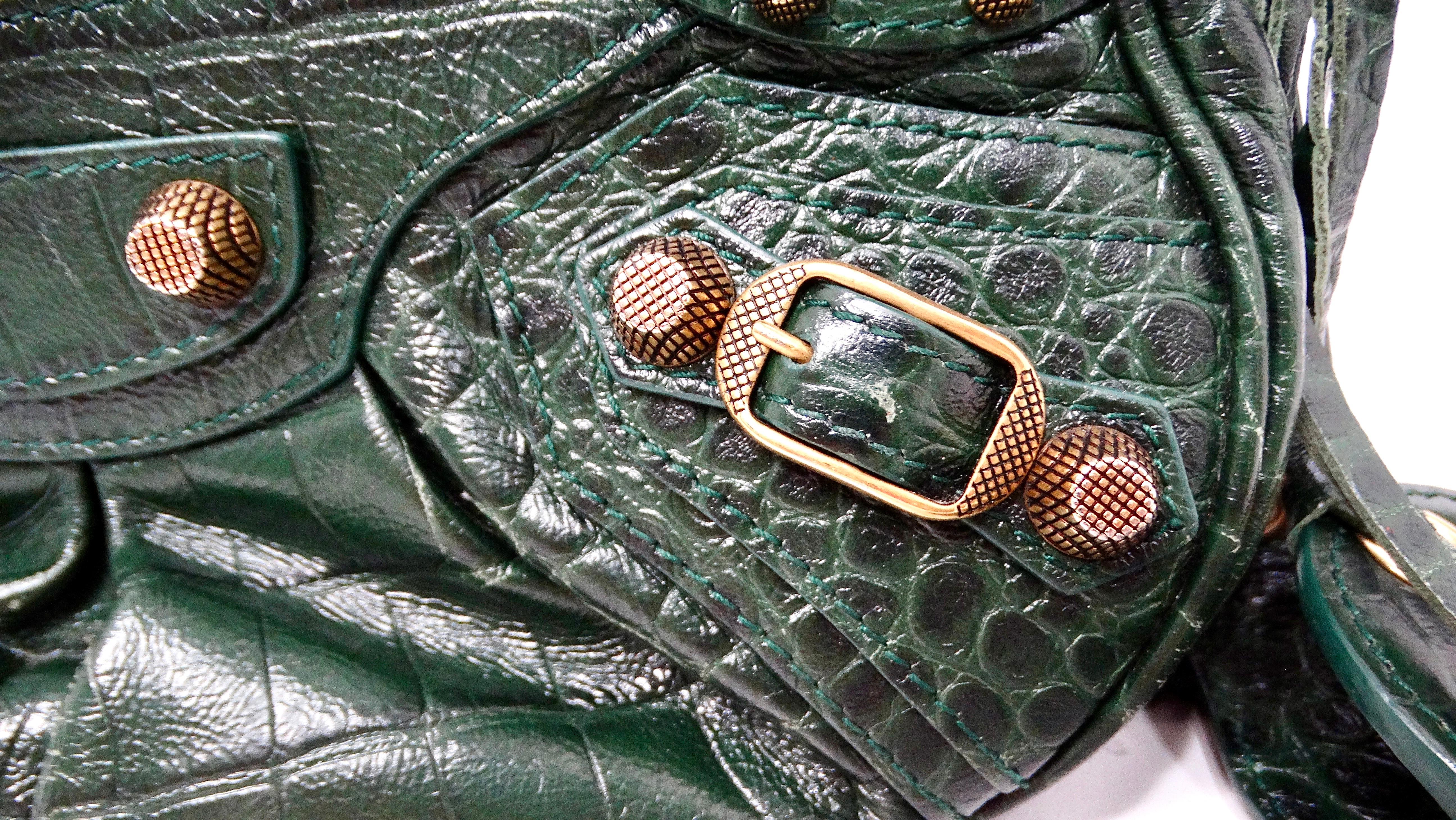 Balenciaga Le Cagole Umhängetasche aus grünem Leder mit Krokoprägung um 2022 (Schwarz) im Angebot