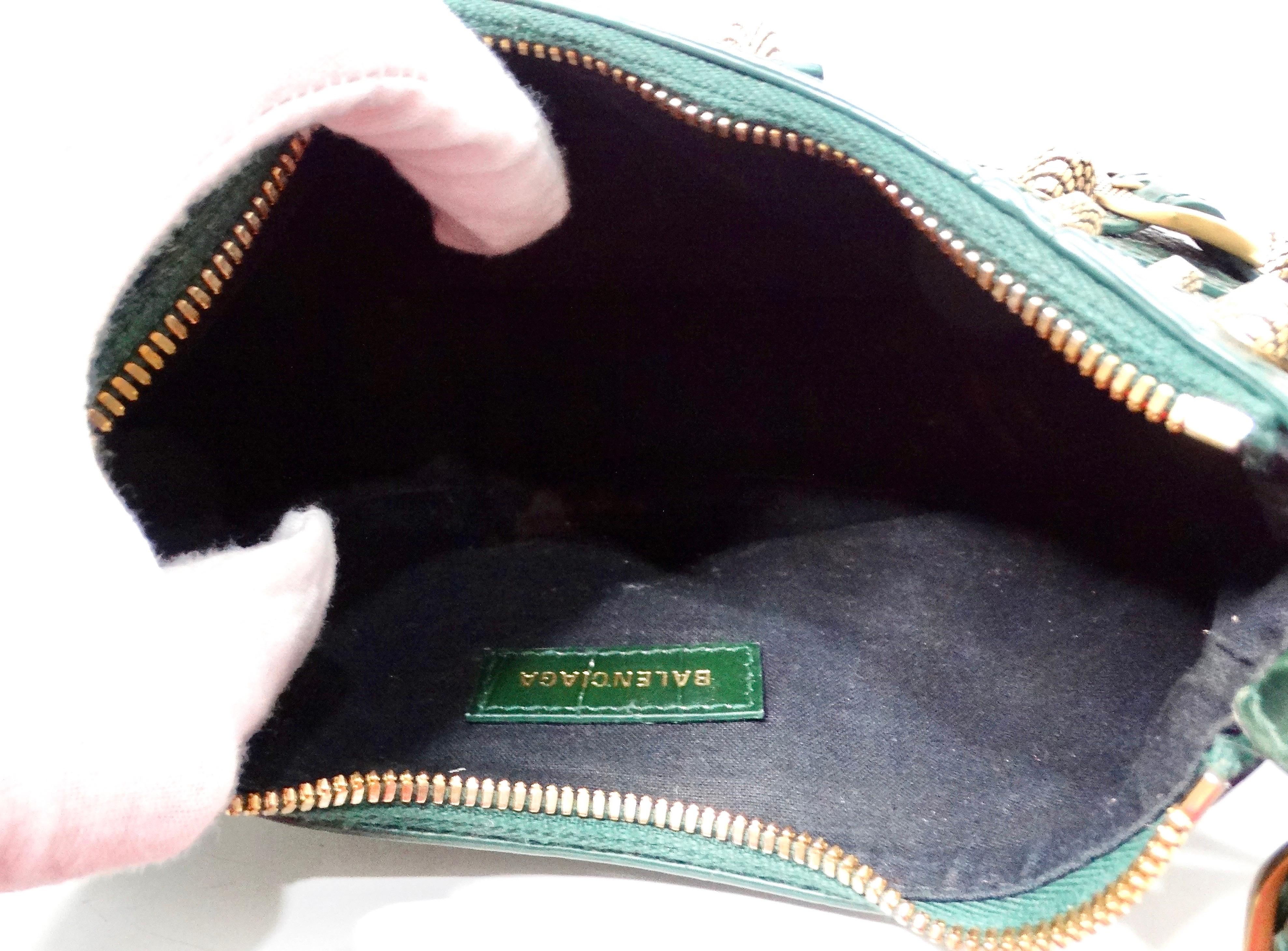 Balenciaga Le Cagole Umhängetasche aus grünem Leder mit Krokoprägung um 2022 im Angebot 5