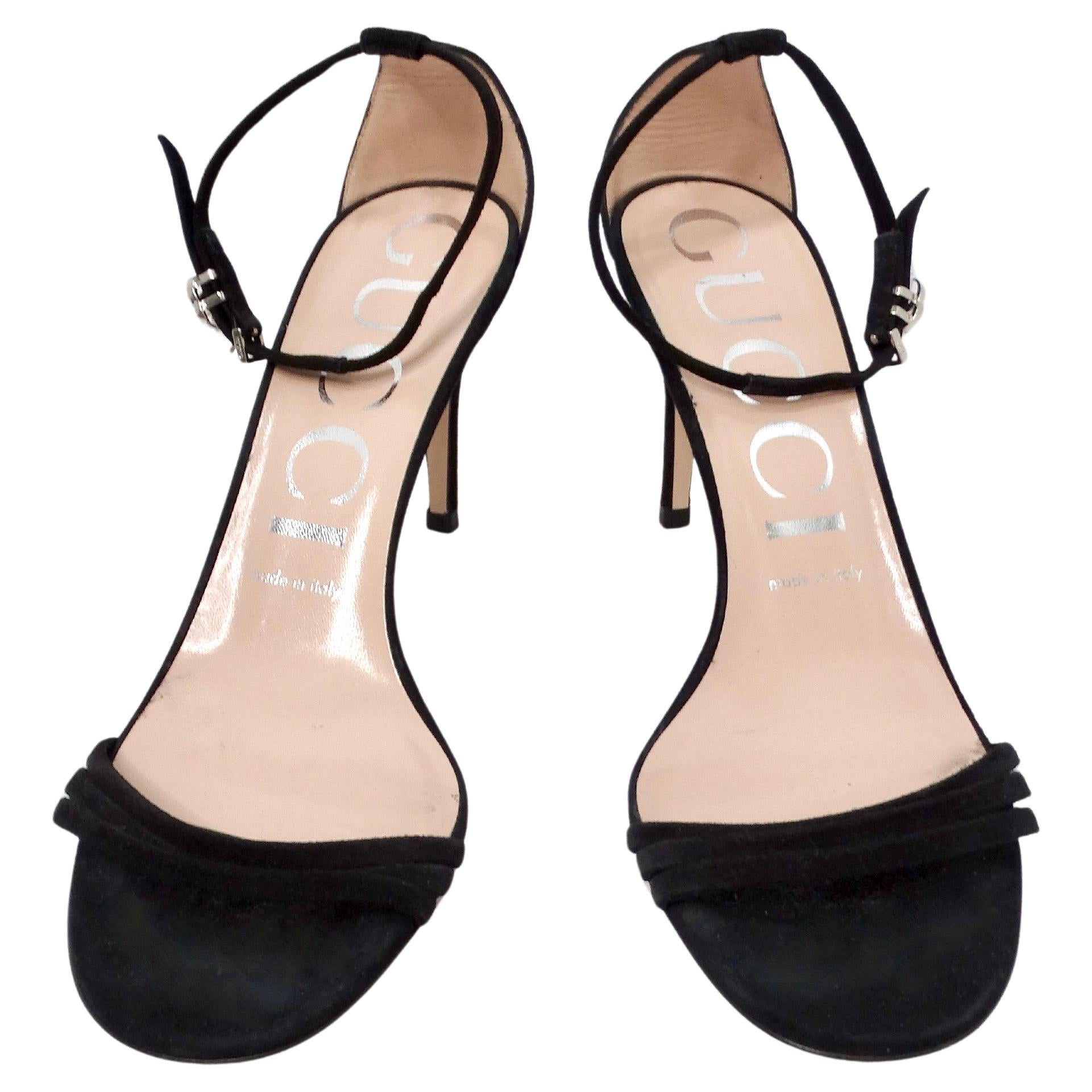Gucci - Sandales à talons hauts en daim noir avec cristaux GG en vente