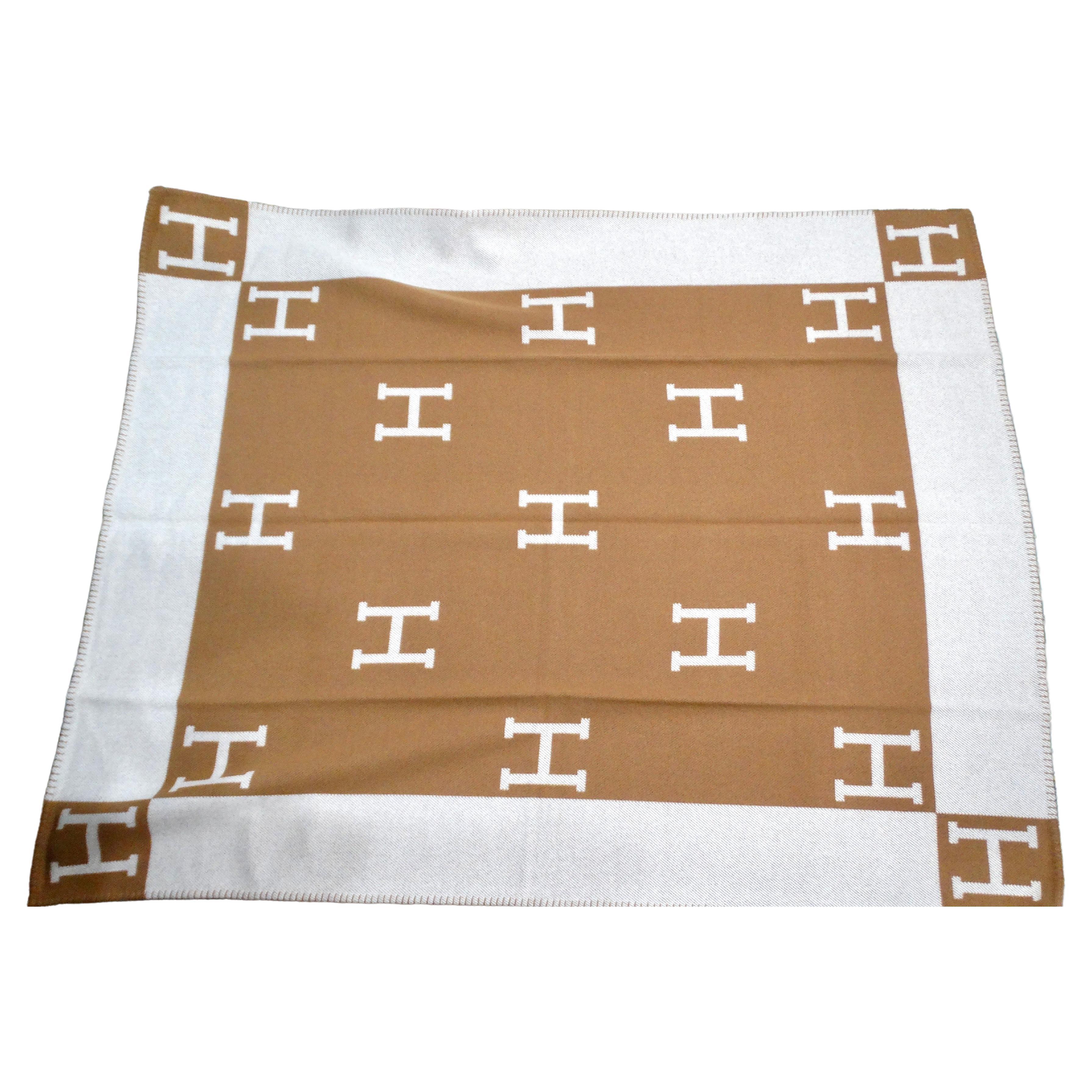 Beige Coperta Hermes Avalon in misto lana e cashmere color cammello ed ecrù in vendita