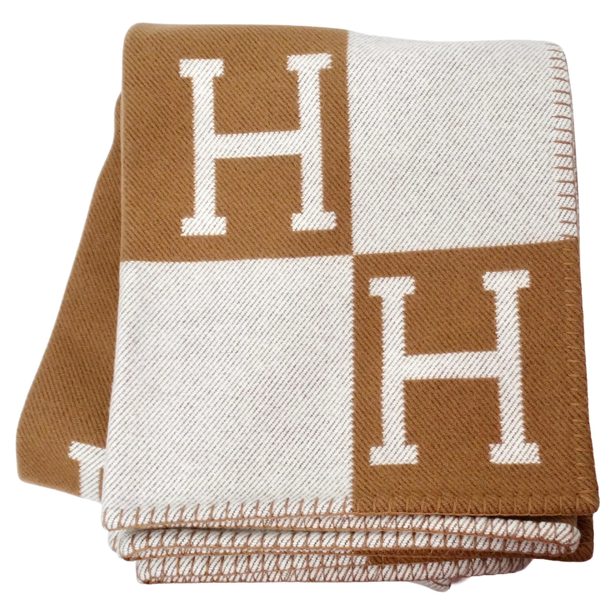 Coperta Hermes Avalon in misto lana e cashmere color cammello ed ecrù in vendita
