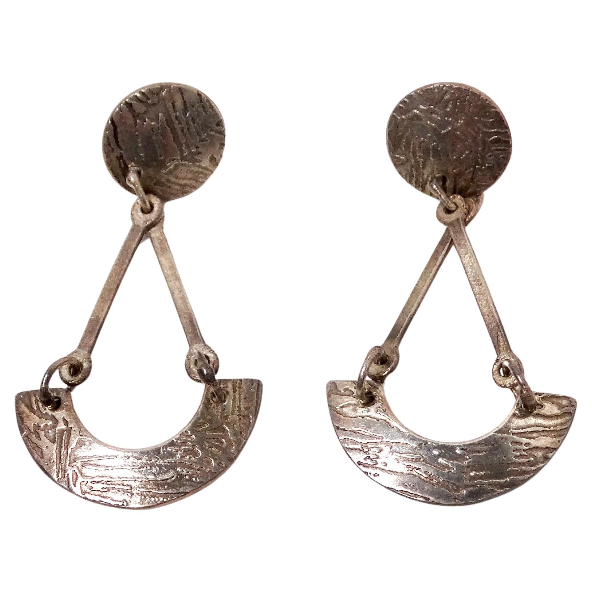 Boucles d'oreilles pendantes géométriques texturées en argent sterling