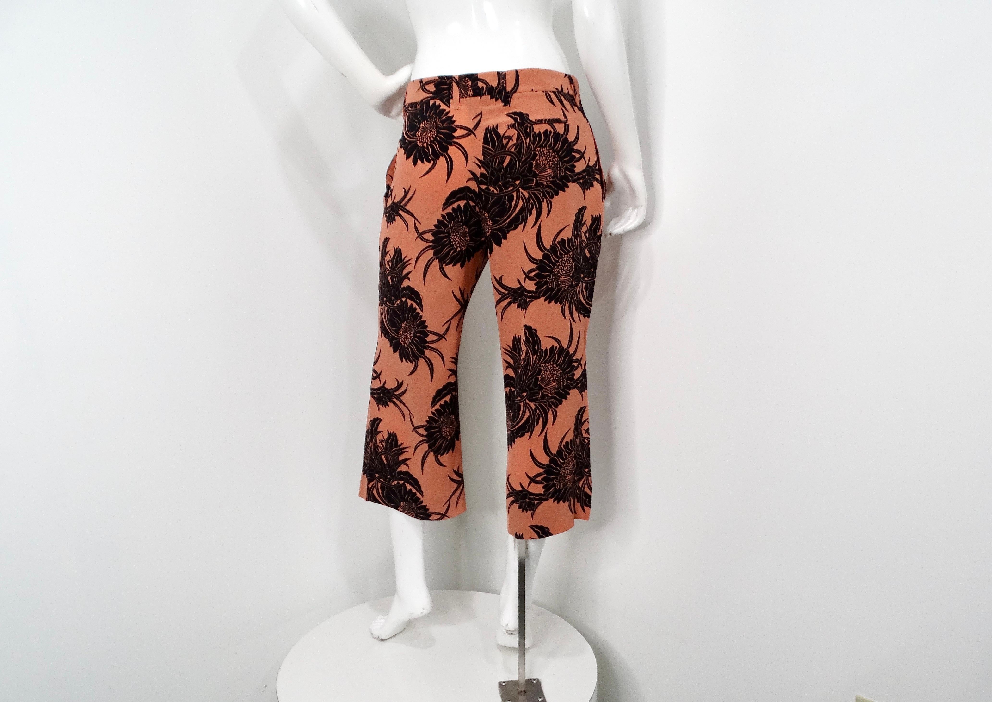 Pantalon court en soie imprimé hibiscus rose Prada circa 2014 en vente 1