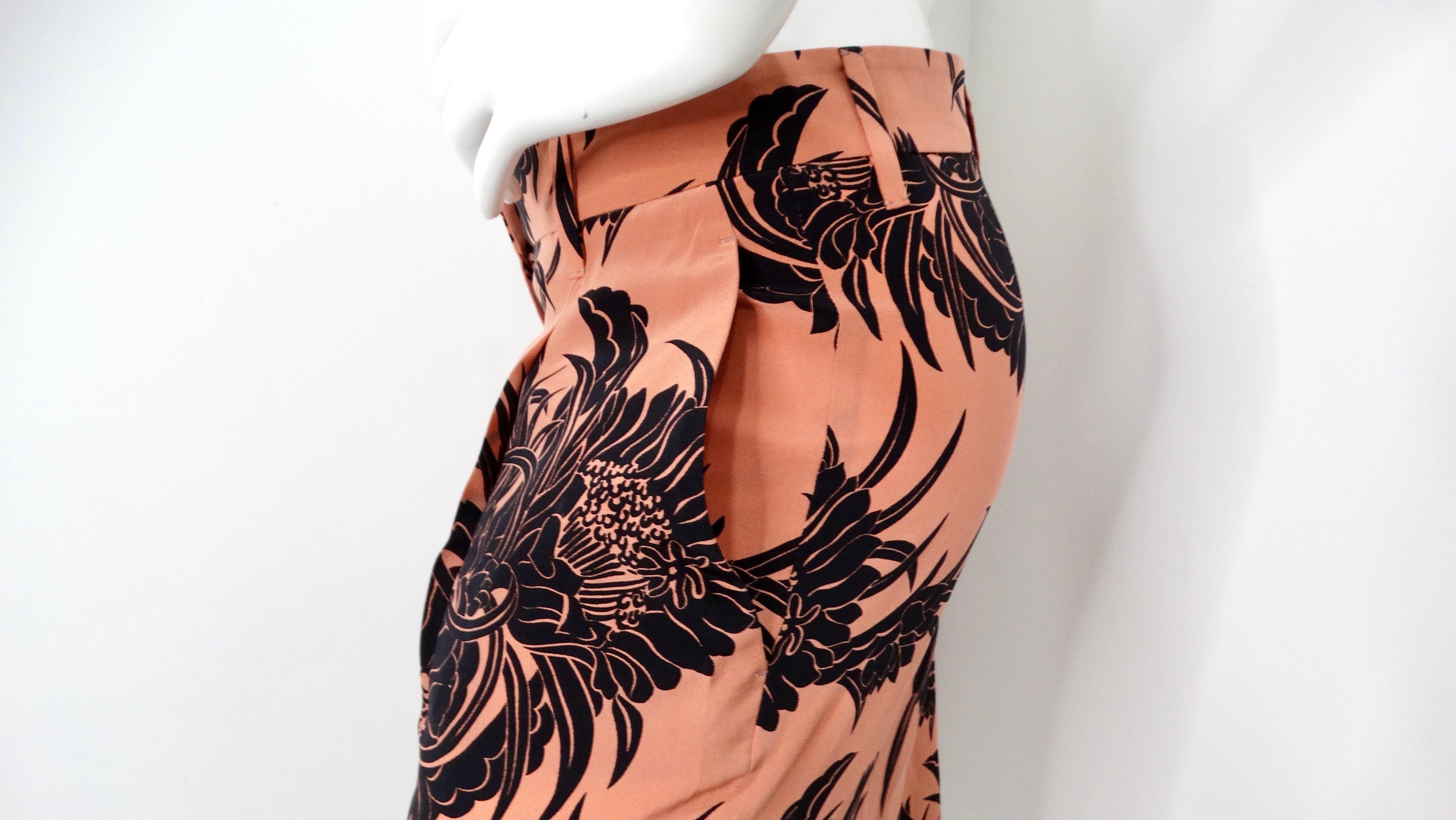 Pantalon court en soie imprimé hibiscus rose Prada circa 2014 Pour femmes en vente
