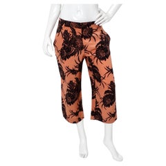 Pantalon court en soie imprimé hibiscus rose Prada circa 2014