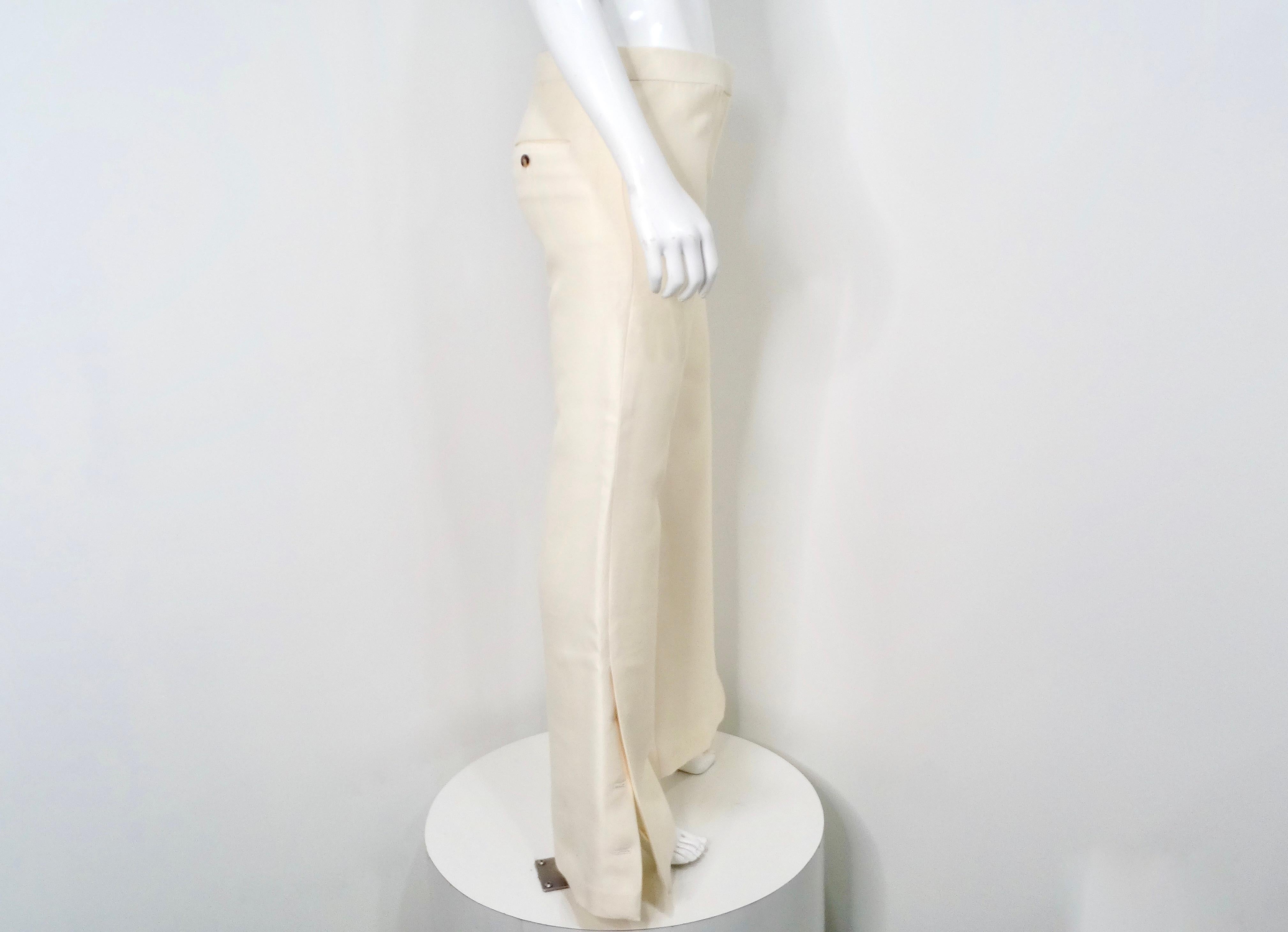 Pantalon évasé à jambe large et à taille haute, crème, Celine en vente 2