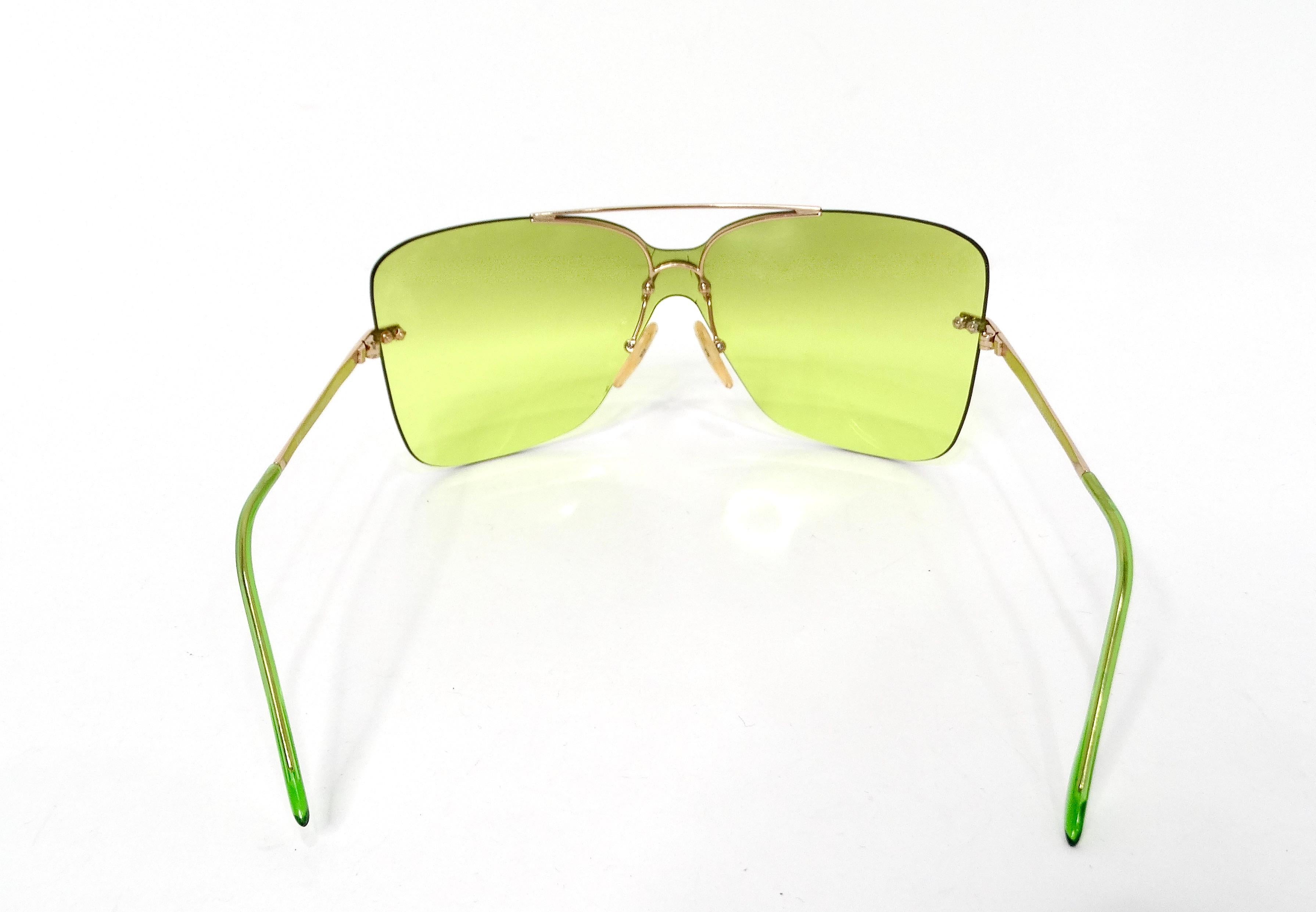 Occhiali da sole aviatore con montatura oversize Dior Fluorescent Geen In condizioni buone in vendita a Scottsdale, AZ