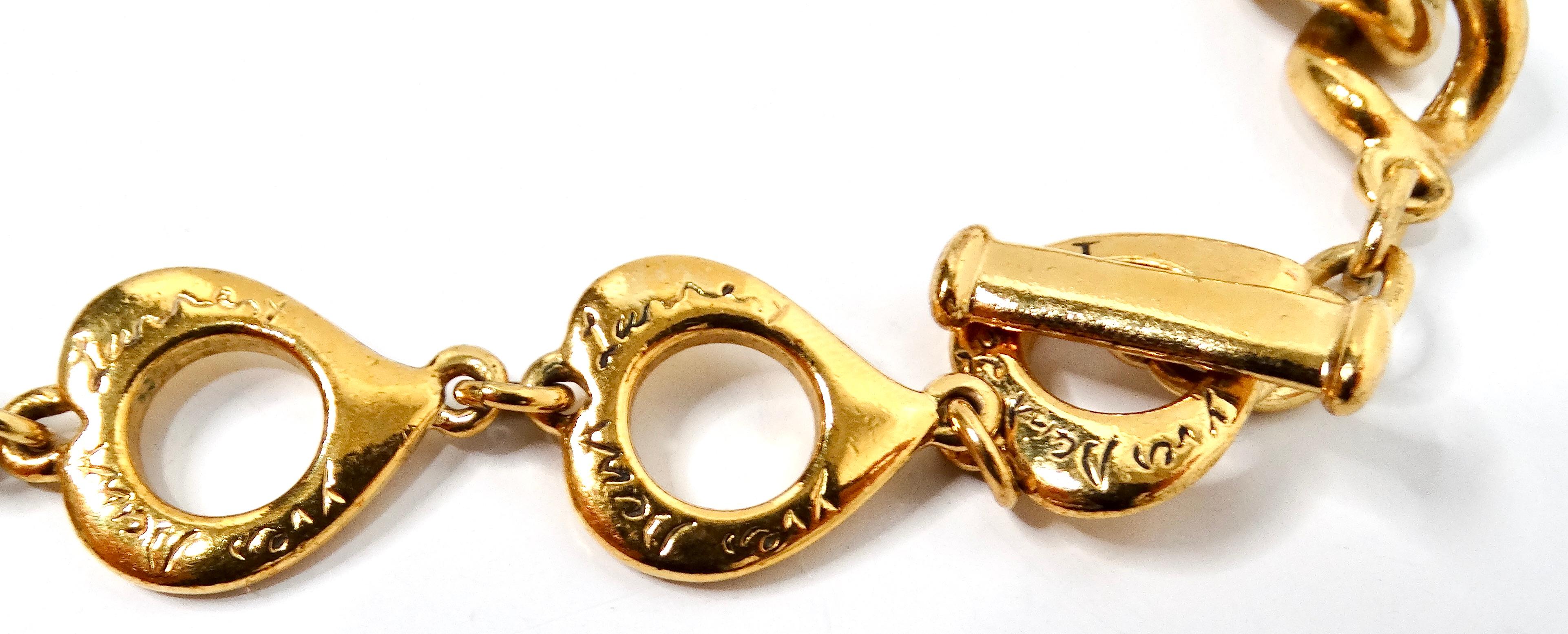 Yves Saint Laurent Löwe Anhänger Gelbvergoldet Kette Halskette circa 1980s im Angebot 1