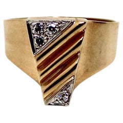 14k Gold Modernist Striped Signet Ring With Diamond Accents circa 1970s