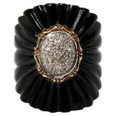 Black Onyx & Diamond 14K Gold Large Fluted Cocktail Ring circa 1970s