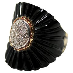 Black Onyx & Diamond 14K Gold Large Fluted Cocktail Ring circa 1970s