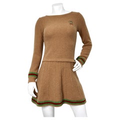 Vestido de punto color camel de Gucci para niños