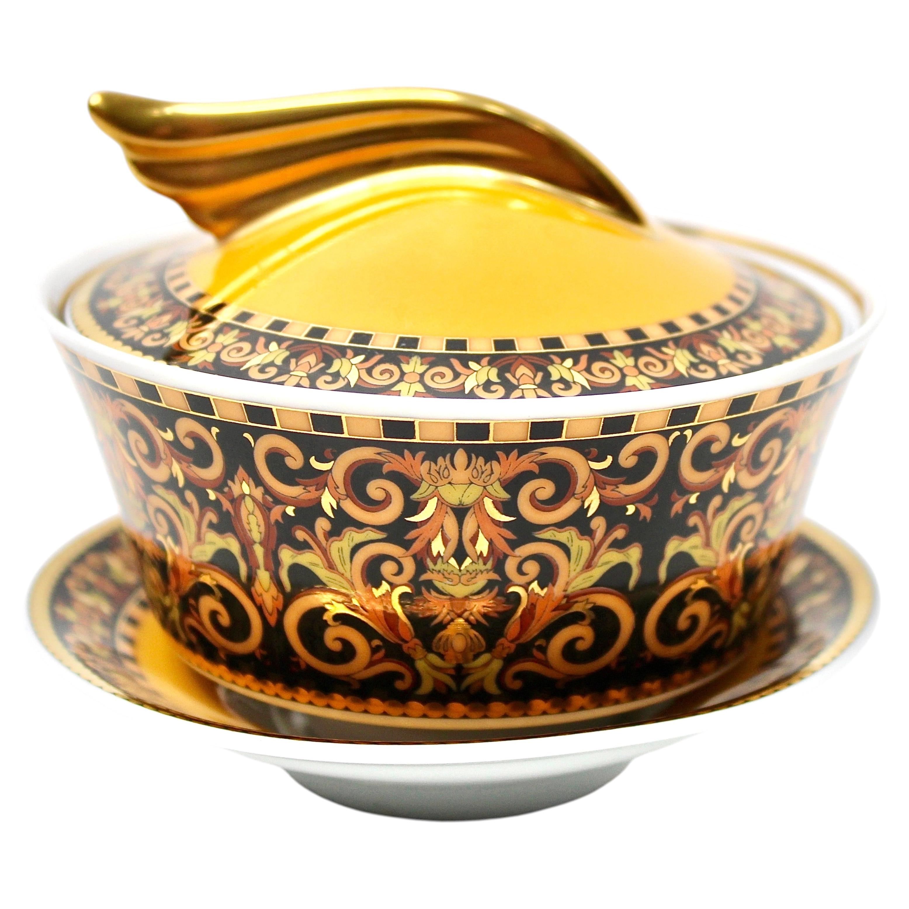 Versace Rosenthal „Barocco“-Porzellan-Zuckerdose mit Deckel in Gelb und Schwarz, um 1990 im Angebot