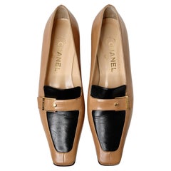 Chanel Beige & Black Two-Tone Classic Vintage Pumps Circa 20001