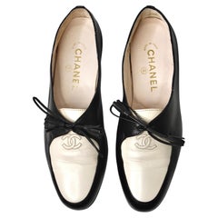 Chanel Nappa Nero Two-Tone Lamskin Lace-Up Tassel Ballet Flats Circa 1993