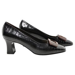 Salvatore Ferragamo Nero Calf-Crocodile Print "Firma" Vintage Mid-Heel Pumps