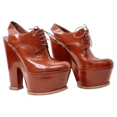 Louis Vuitton By Marc Jacobs Brown Glossed Leather "'Louisiana" Lace-Up Heels