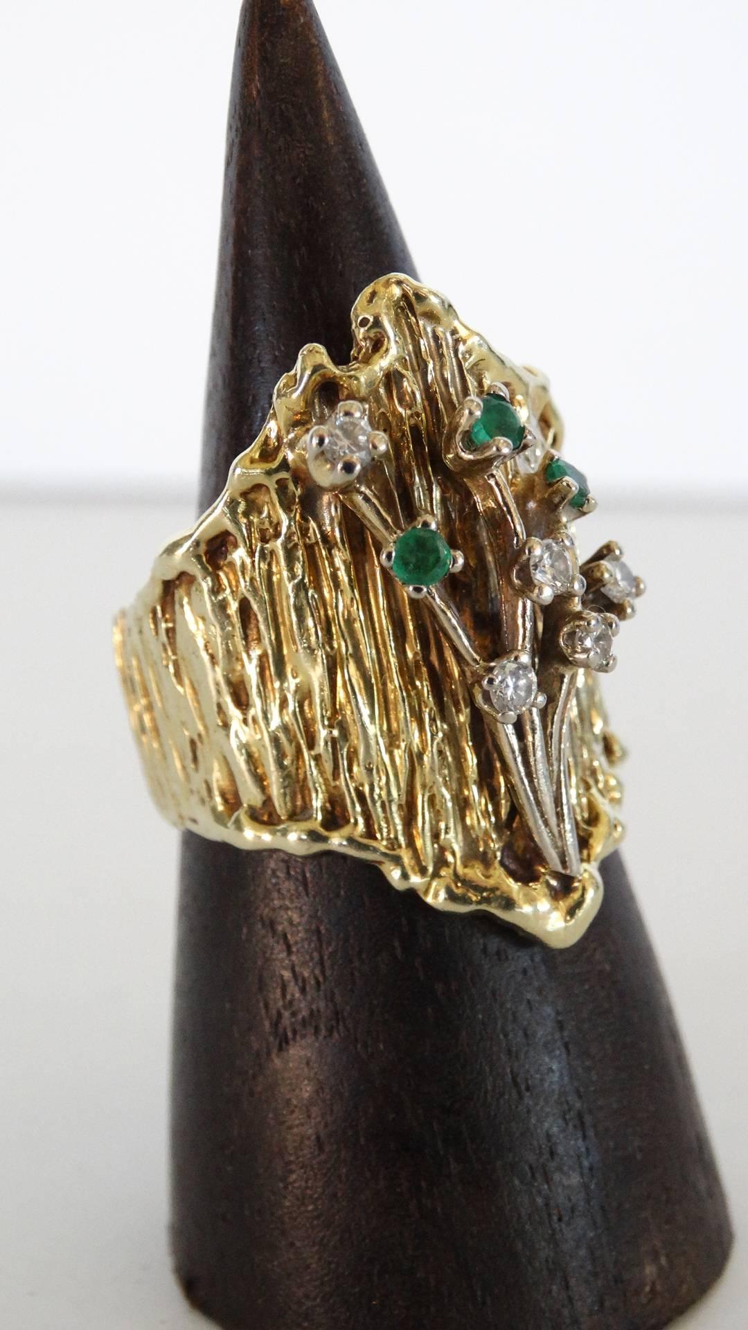 14k Floral Ring with Diamonds and Emeralds circa 1970s  In Excellent Condition For Sale In Scottsdale, AZ