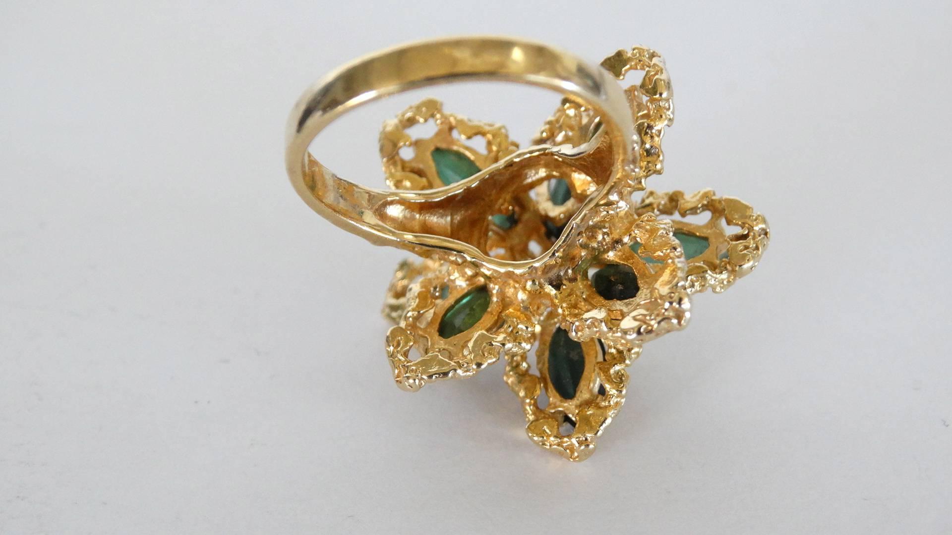 Green Tourmaline Flower Ring with Diamond For Sale 9