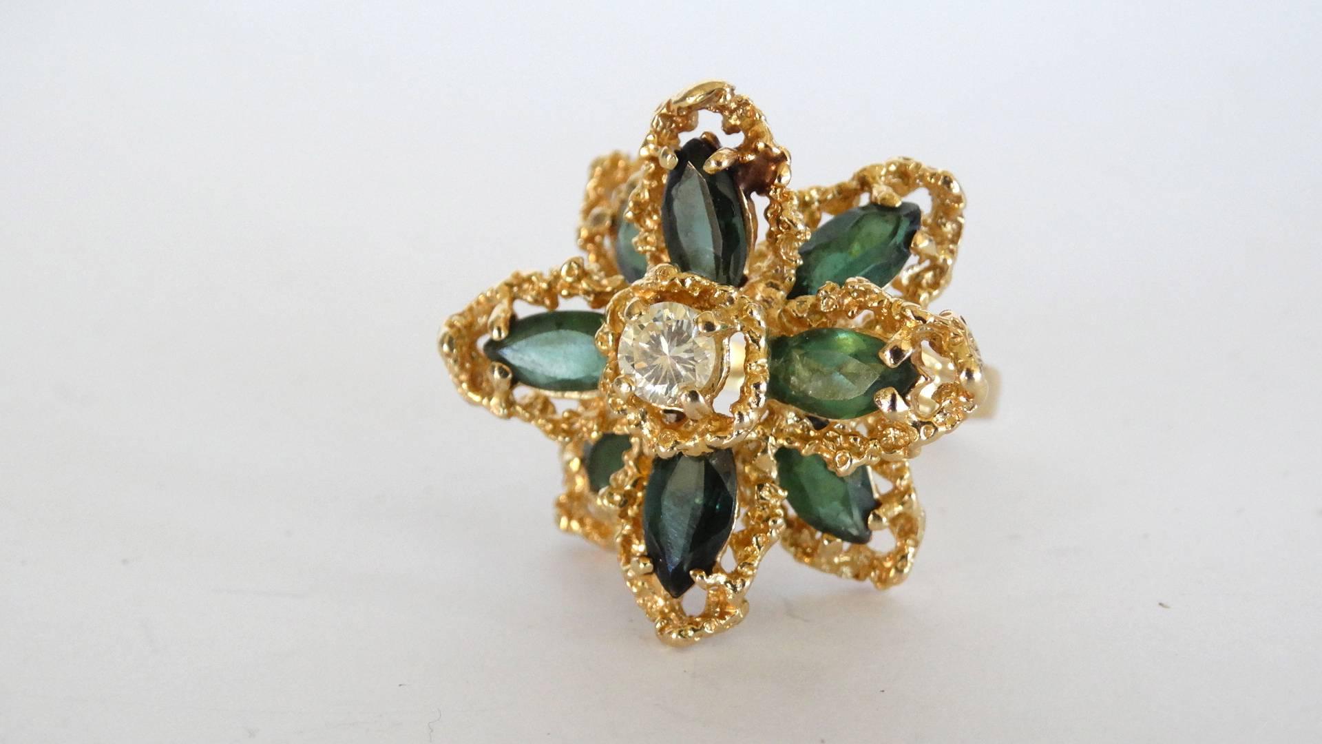 Green Tourmaline Flower Ring with Diamond For Sale 6