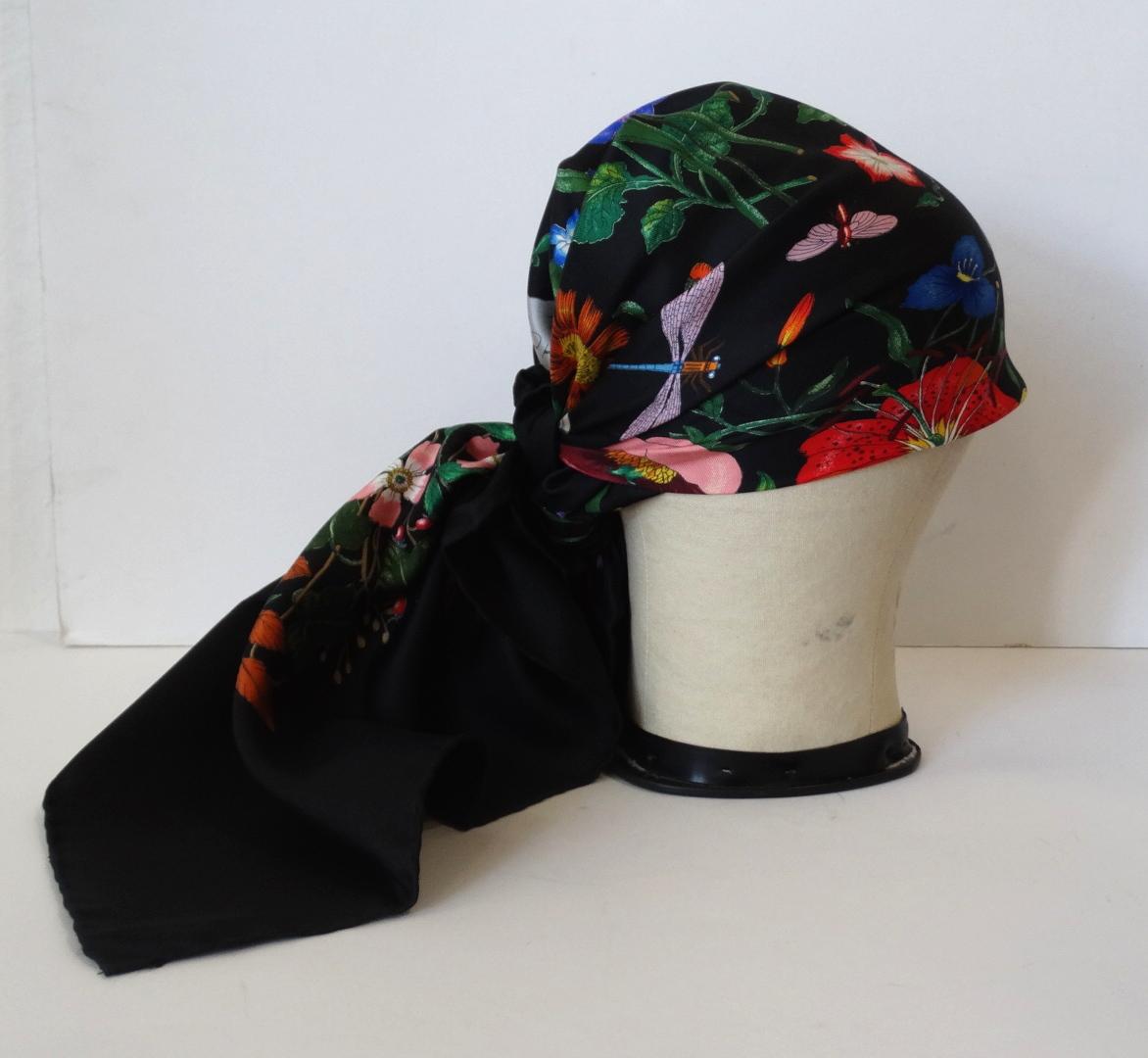 Women's or Men's 1980s Gucci Black Flora Printed Silk Scarf
