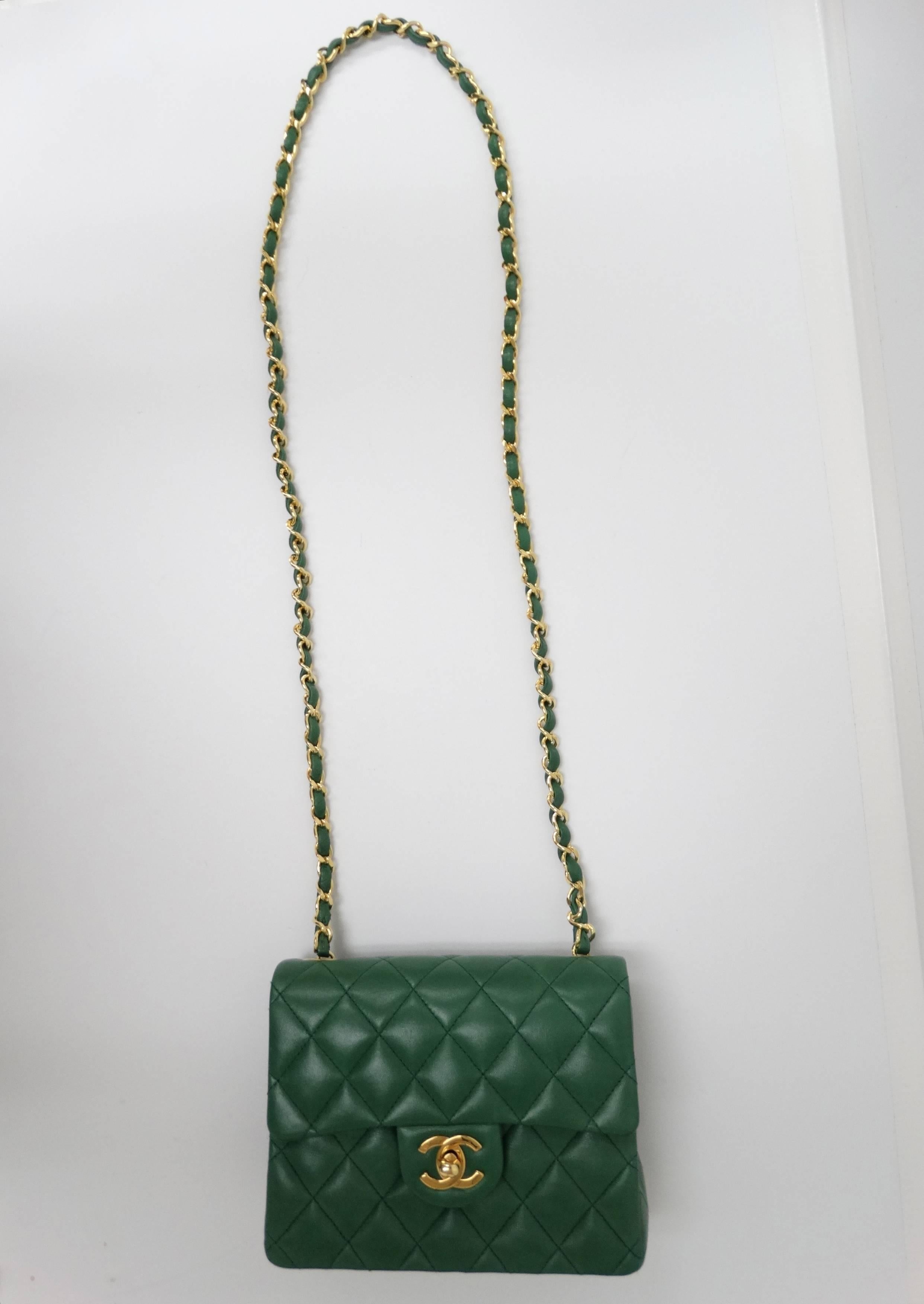 1990s Chanel Quilted Leather Shoulder Bag  6