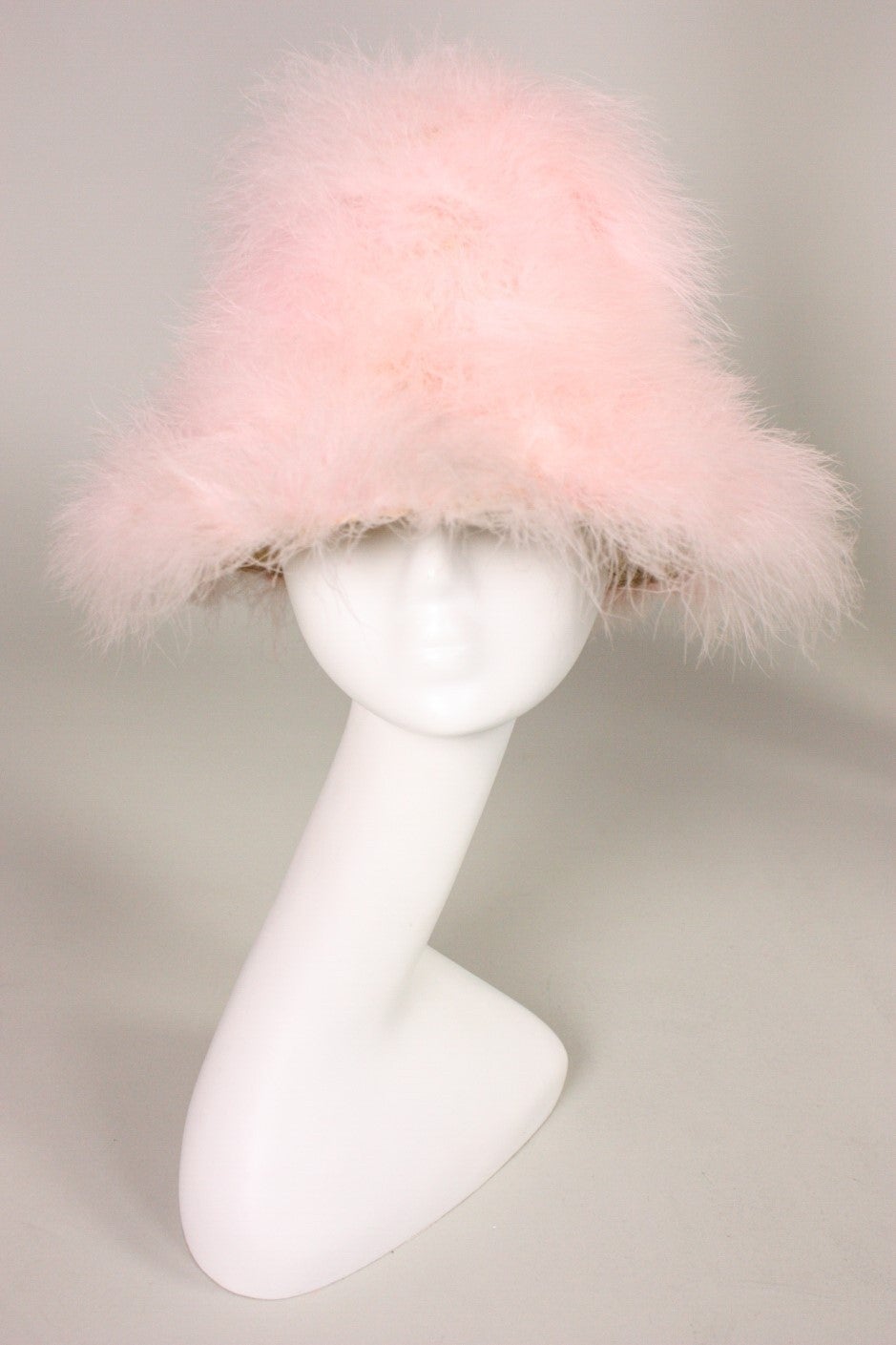 Women's 1960's Happy Cappers Pink Marabou Feather Hat
