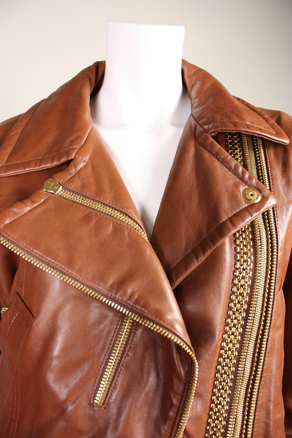 Gianfranco Ferre Leather Suit with Hardware Detail For Sale 3