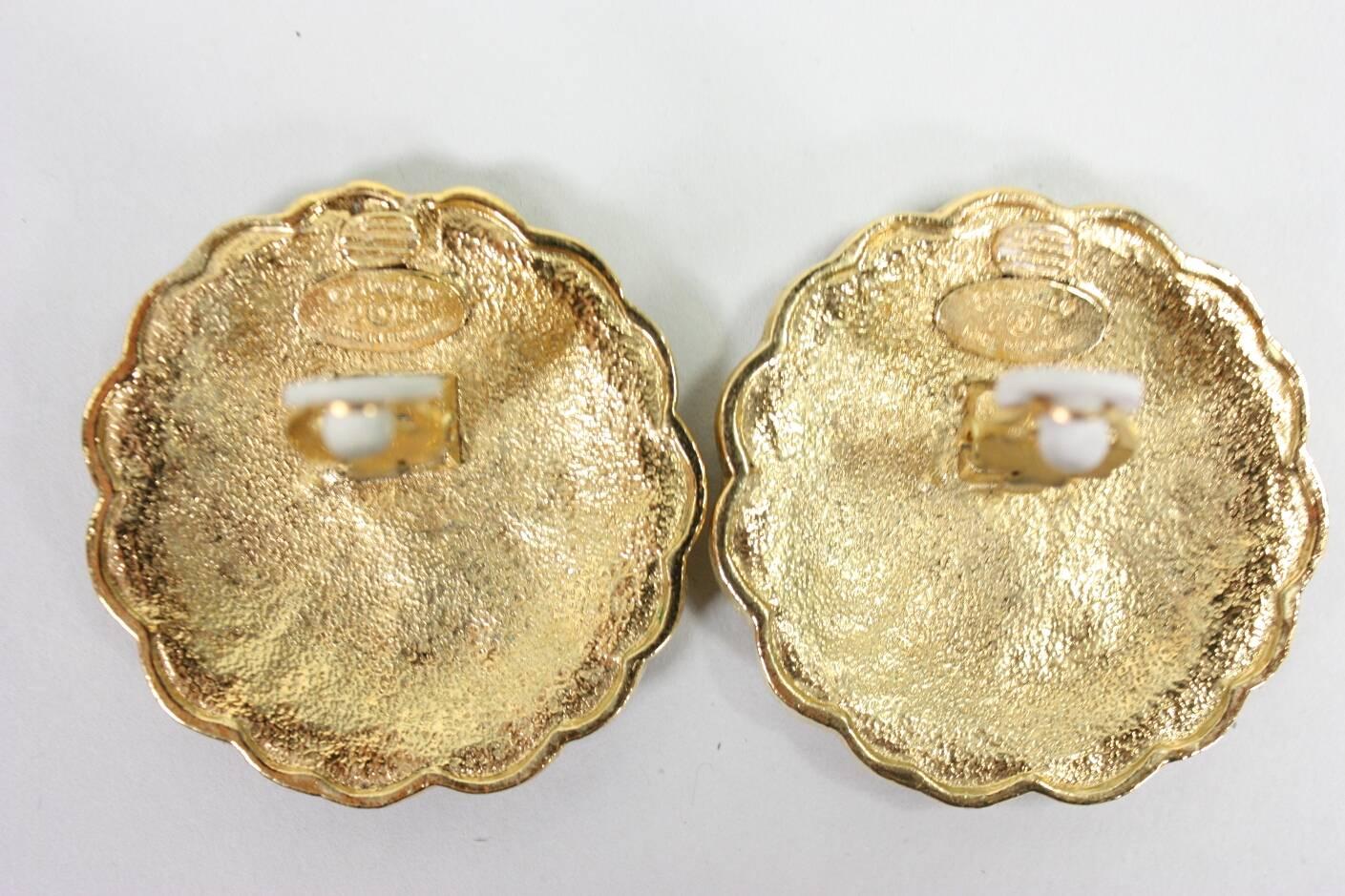 Chanel Gold-Toned Camellia Earrings In Excellent Condition In Los Angeles, CA