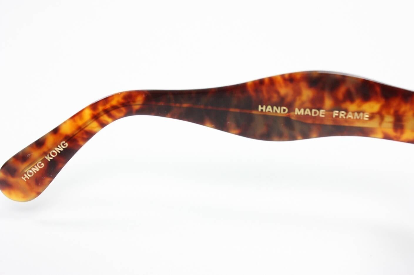 Oversized Faux Tortoise Shell Sunglasses with Rhinestones In Excellent Condition For Sale In Los Angeles, CA