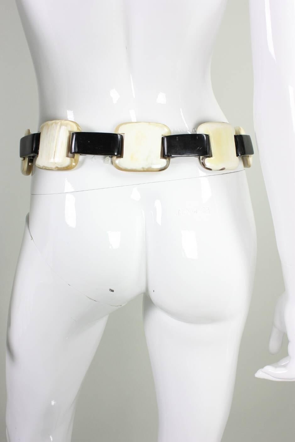 Beige Yves Saint-Laurent Horn Link Belt, 1980s  For Sale