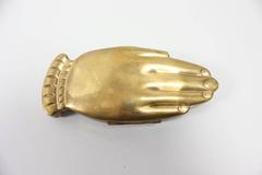 1940's Volupte Figural Hand Compact