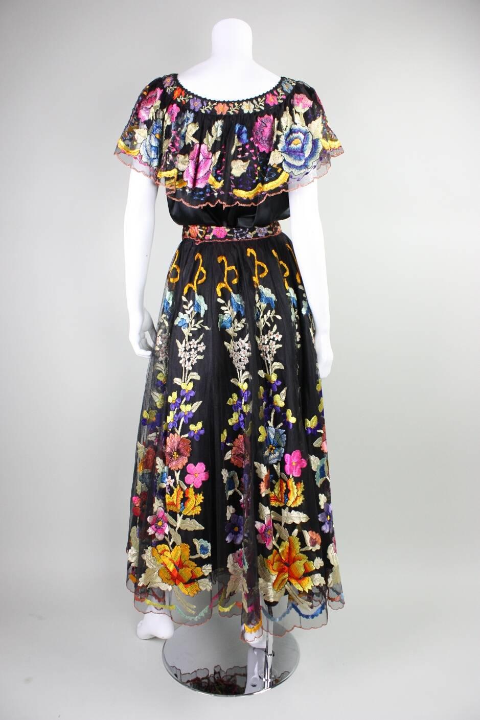 Vintage Mexican Wedding Ensemble with Polychromatic Hand Embroidery In Excellent Condition In Los Angeles, CA