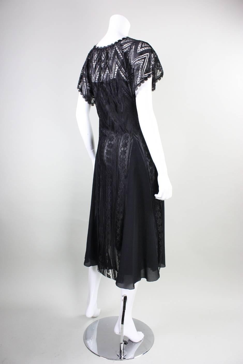 1970's Holly's Harp Mixed Lace Cocktail Dress In Excellent Condition For Sale In Los Angeles, CA