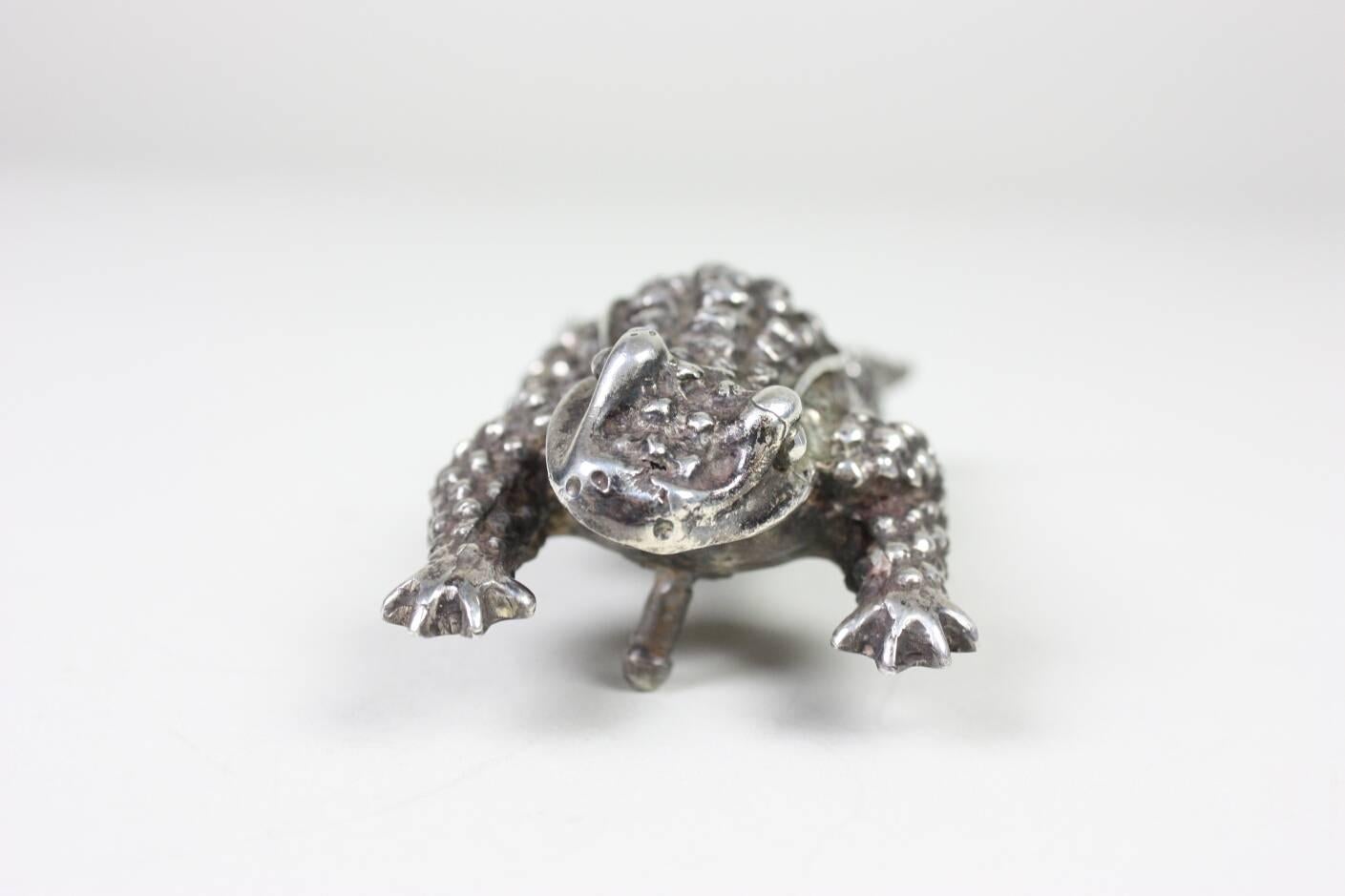 Kieselstein-Cord Sterling Silver Frog Buckle In Excellent Condition For Sale In Los Angeles, CA