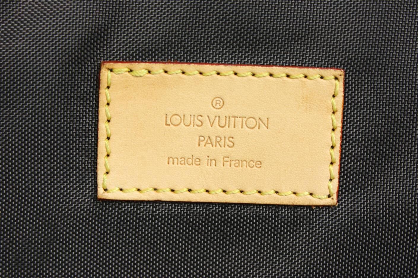 1990's Louis Vuitton Monogram Garment Bag Luggage For Sale 1