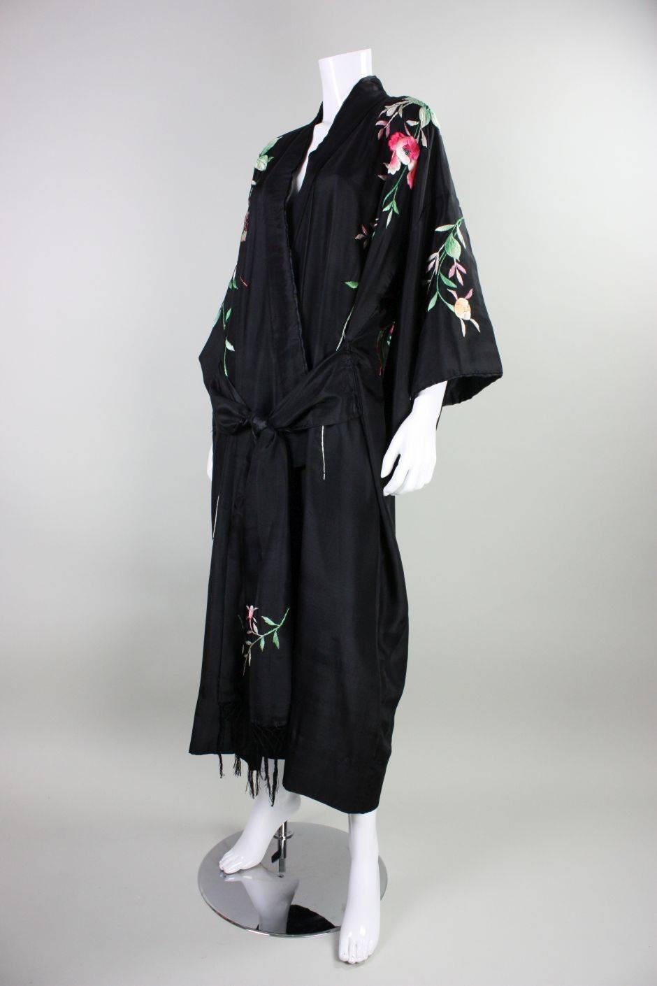 1920's Kimono Robe Black Silk with Embroidery In Good Condition In Los Angeles, CA