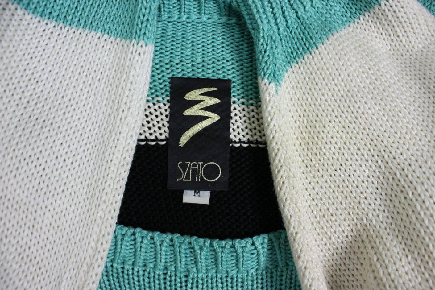 1980's Szato Sweater with Penguin Applique For Sale 3