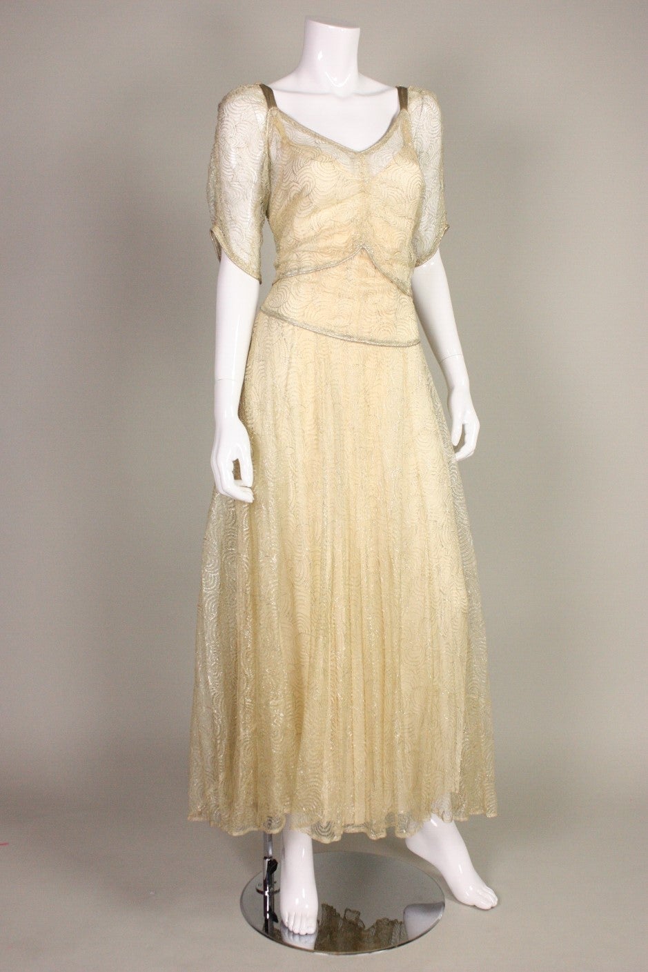 1930's Lame Lace Gown In Good Condition In Los Angeles, CA