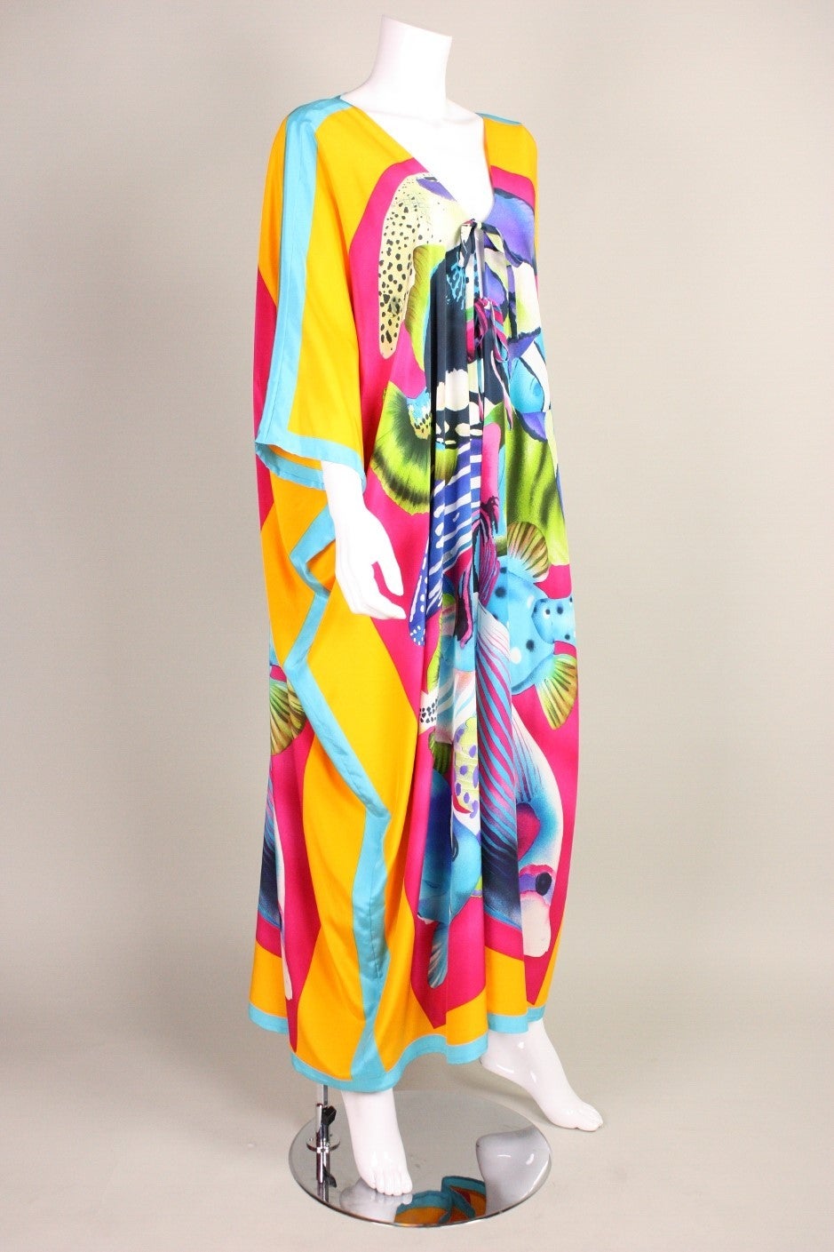 Bill Blass Caftan with Fish Print, 1980s  In Excellent Condition For Sale In Los Angeles, CA