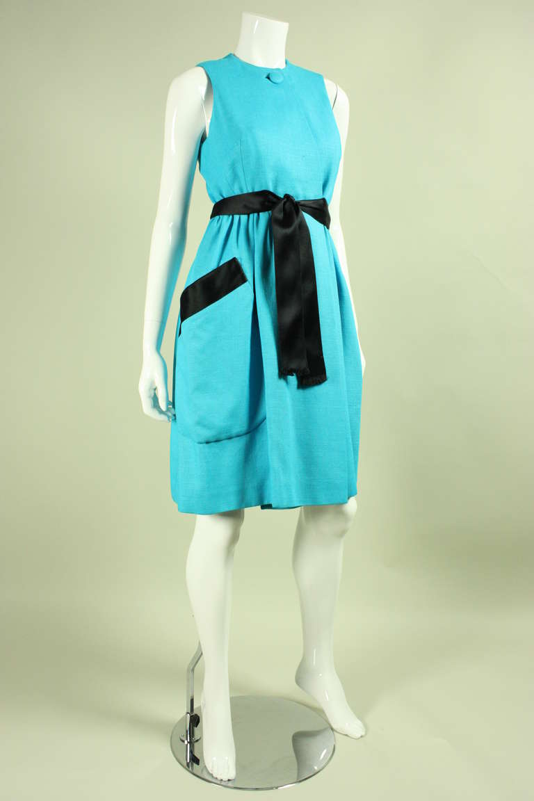 Geoffrey Beene Turquoise Linen Dress, 1960s  In Excellent Condition For Sale In Los Angeles, CA