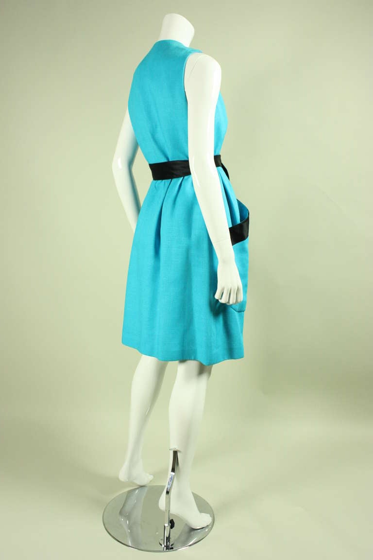 Women's Geoffrey Beene Turquoise Linen Dress, 1960s  For Sale