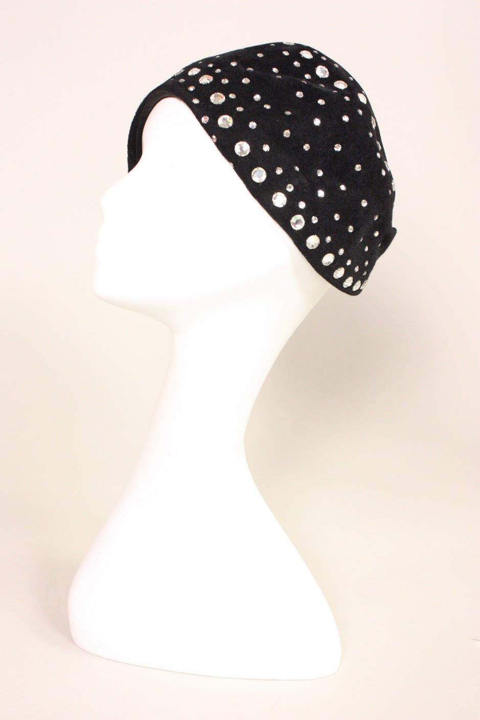 Leslie James Hat with Rhinestone Detailing In Excellent Condition In Los Angeles, CA