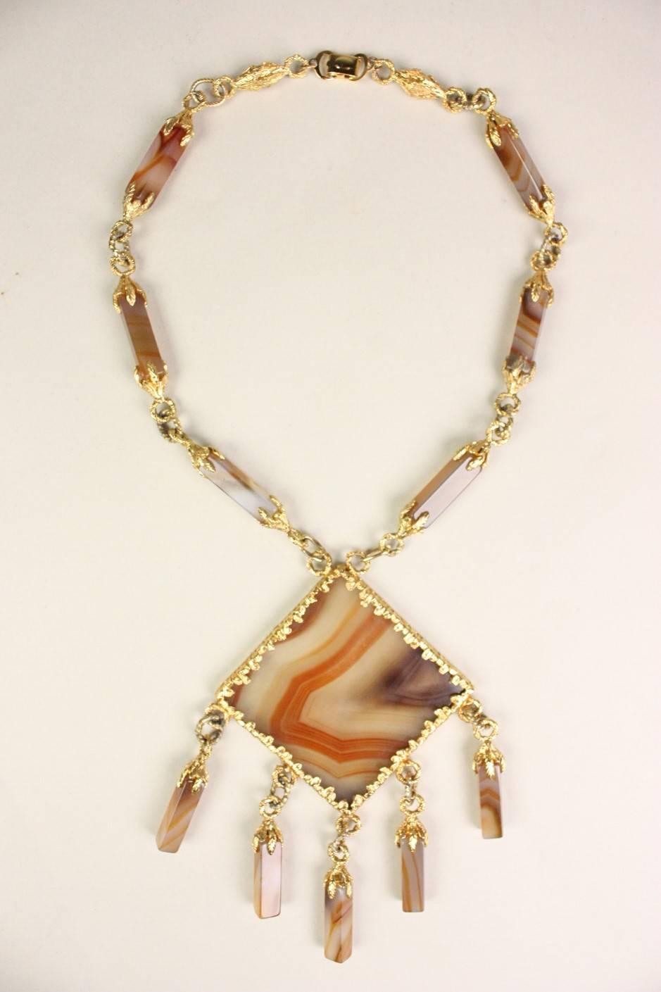 1970's Gold-Toned Agate Statement Necklace For Sale 2