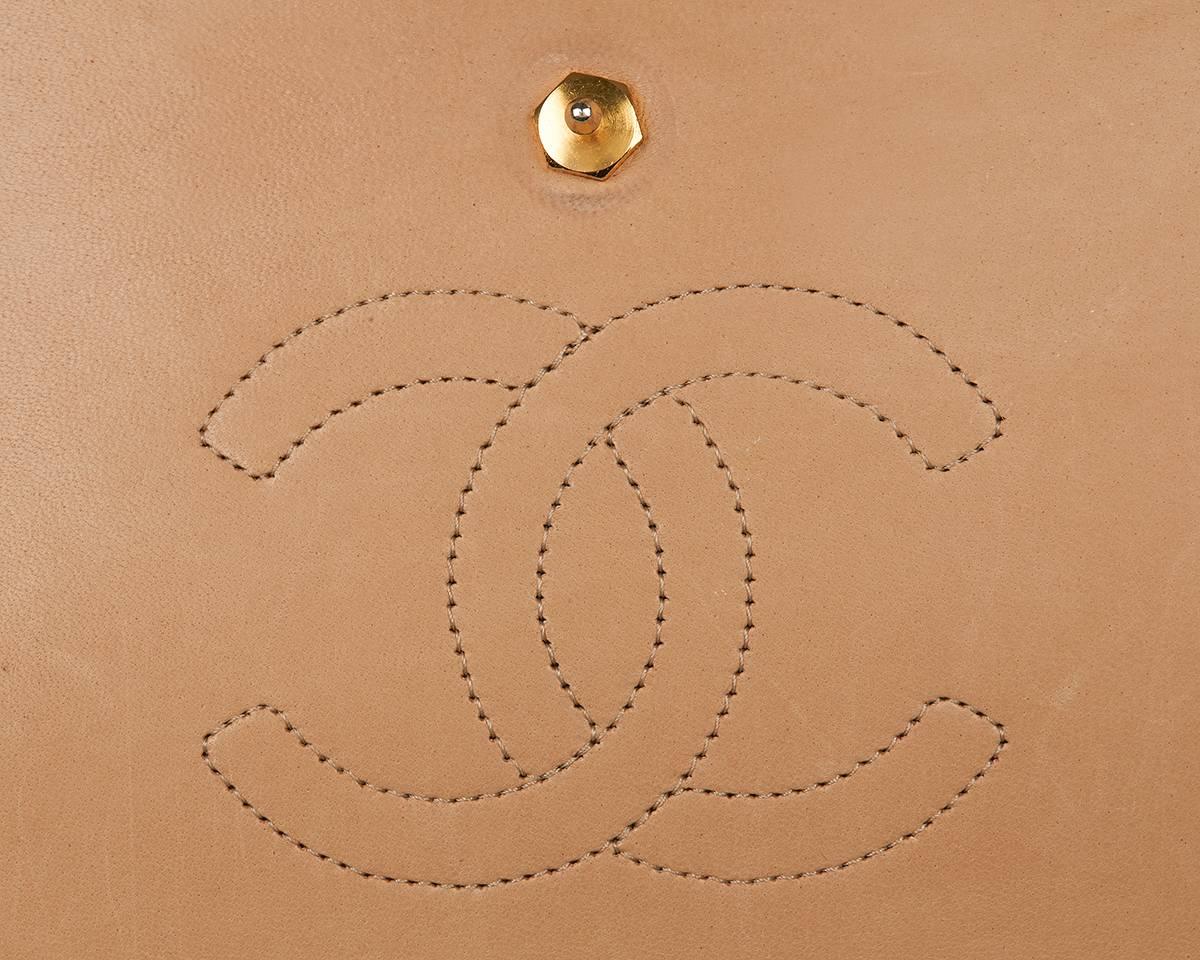 1980s Chanel Beige Diagonal Quilted Lambskin Vintage Single Flap Bag 3