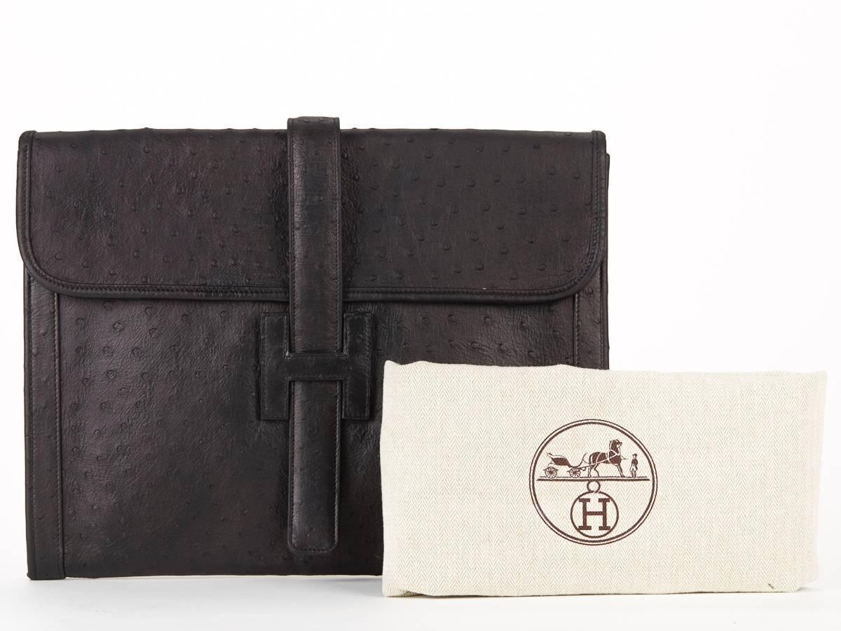 1980s Hermes Black Ostrich Leather Vintage Jige GM Clutch For Sale ...