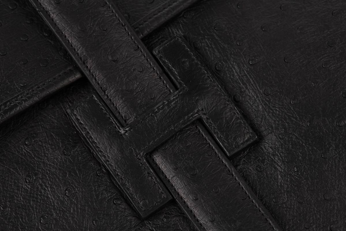 1980s Hermes Black Ostrich Leather Vintage Jige GM Clutch For Sale ...