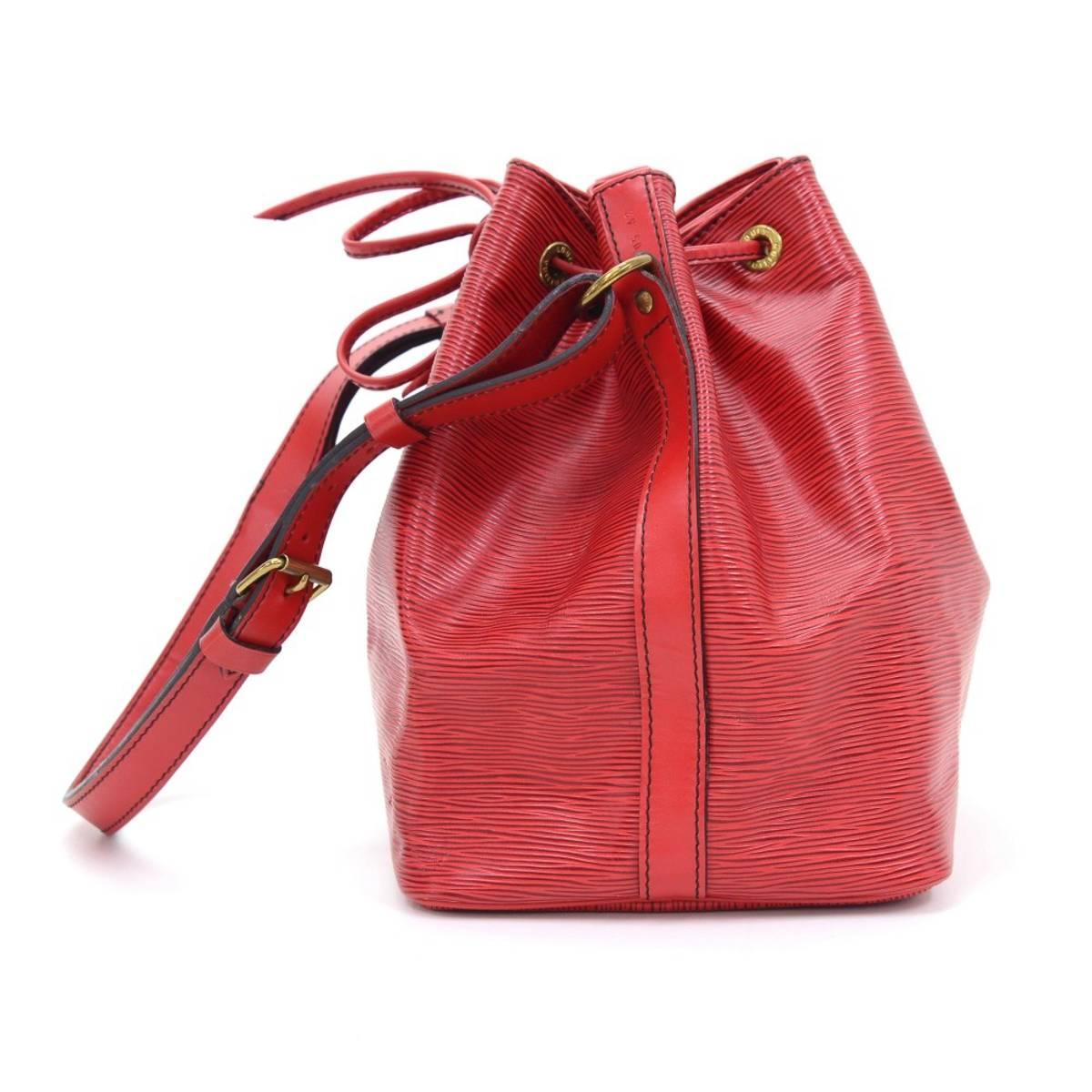 Women's 1990s Louis Vuitton Red Epi Leather Vintage Petit Noé
